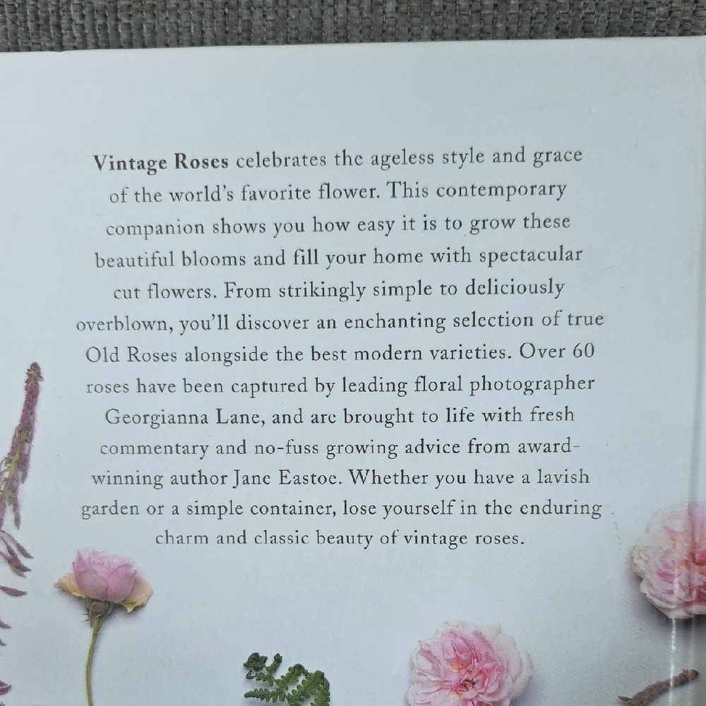 Vintage Roses Hardback Book,‎ 239 Pages - Picture 4 of 12